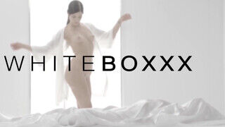 White Boxxx - Romantikus döngölés anál behatolással