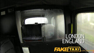 FakeTaxi - gigantikus tőgyes debella bige a taxiban