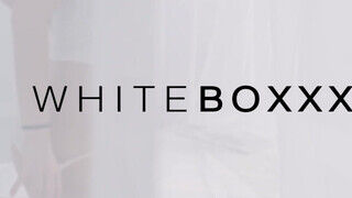 WhiteBoxxx - Rebeka Black és Francesca Di Caprio édeshármasban szeretkeznek