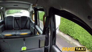 Fake Taxi - Óriás tőgyes milf megkettyintve