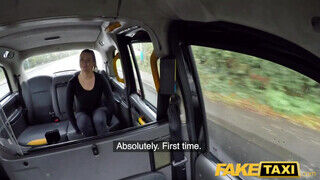 Fake Taxi - Nikky Dream termetes didkós szőke