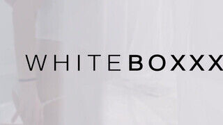 WhiteBoxxx - Zazie Skymm a magyar maca segg lyukba kurelva