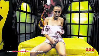 German Goo Girls - a lepkepinájú gádzsi bukkake jelenete