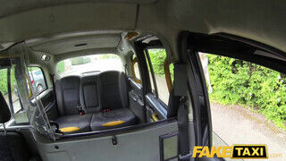 Fake Taxi - Luna Toxxxic a cafka turista