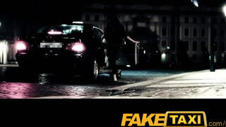 FakeTaxi - Jasmine Jae bírja a hardcore rúdat