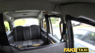 Fake Taxi - Nagydarab thai gádzsi kezelésbe veszi a pöcst