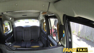 Fake Taxi - Óriási cickós milf fuvarért hancúrozik