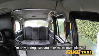 Fake Taxi - Titkárnő milf megrakva