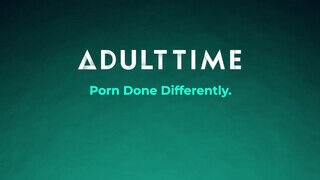 ADULT TIME - Silvia Saige a csöcsös vézna milf