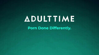 ADULT TIME - Amalia Davis keményen popóba rakva