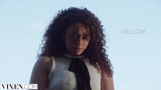 VIXEN - Willow Ryder a faszimádó latin amerikai leányzó