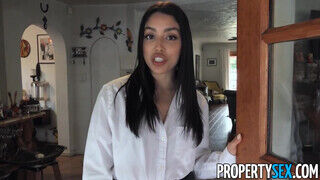PropertySex - Vanessa Sky rácuppan a dákóra