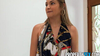 PropertySex - Gizelle Blanco kamázza ha nyaldossák