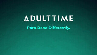 ADULT TIME - Goldie Glock popóba is reszelve
