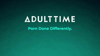 ADULT TIME - Sofi Ryan és Diana Grace nyalja egymást
