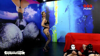 German Goo Girls - Mia Bitch a cafka tinédzser leányzó