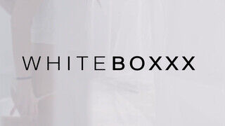 WhiteBoxxx - Ivana Sugar feszes kicsike pinája