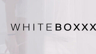 WHITEBOXXX - cuki vörös szuka beleül a orbitális faszba