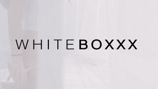 WHITEBOXXX - Zazie legelső leszbis jelenete