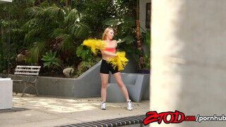 Cheerleader kiscsaj megkettyintve