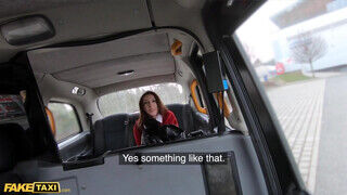 Fake Taxi - Chanel Kiss a iskolás fiatal spiné