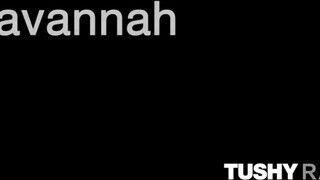 TUSHYRAW - Savannah Bond ánuszába csoki pöcst tolnak