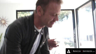 Rocco Siffredi - Jane Wilde kufferjét Rocco reszeli