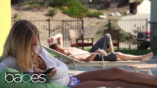 Babes - Nicole Aniston a medencénél közösül