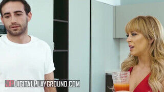DigitalPlayground - Adriana Chechik és Cherie Deville édeshármasban pajzánkodnak