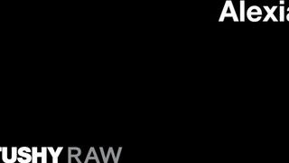 TUSHYRAW - Alexia feszes fenékbe megszexelve