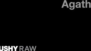 TUSHYRAW - Agatha a gyönyörű vörös hajú kiscsaj