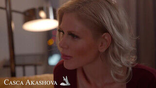 Naughty America - Casca Akashova az óriás csöcsű mami