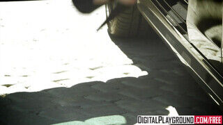 Digital Playground - Raven Alexis lovagol a faszon