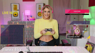 Naughty America - Emma Hix a szenvedélyes gamer bige