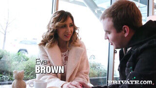 Private com - Eva Brown három barna ürgével kúr
