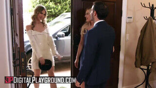 DigitalPlayground - Anya Olson és Monique Alexander megosztják a rúdat