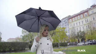 PrivateBlack - Victoria Pure valagba reszelve