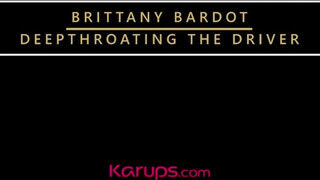 Karups - Brittany Bardot a ellenállhatatlan szöszke milf