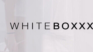 WHITEBOXXX - Francys Belle a kolosszális cickós nőci