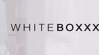 WHITEBOXXX - Adelle Sabelle a csábító francia kisasszony
