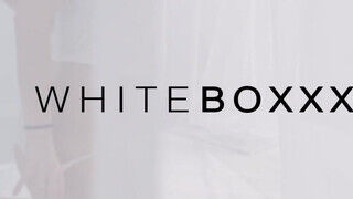 WhiteBoxxx - Nicole Pearl a felhevült ruszki gádzsi