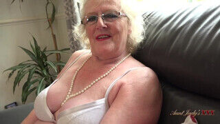 Aunt Judys XXX - Claire a kéjenc nagyi