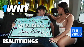REALITYKINGS - Luna Star a orbitális kannás milf