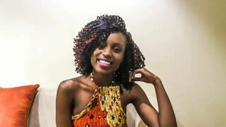 Mosolygós barna csinibaba pov castingon keményen megkettyintve