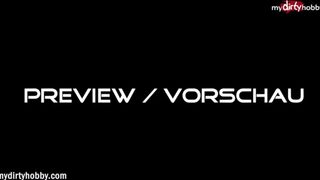 Szöszi fiatal kis csaj sztrapkóban pattan a faszra kint a castingon