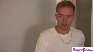 Kenzie Love figyeli, hogy a nevelő fia megrépázza a szűz vagináját – szigorú anyai tanács