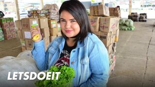 Elhízott brazil milf picsája mélyen megkamatyolva xiomarától