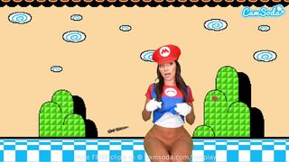 Sisi Rose óriási popsis cosplayje super mario makerben muff squirt órással