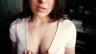 Zsenge amatőr csoki hajú orbitális cicis spiné asmr relax kufircolása