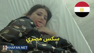 Arab milf termetes ánuszát megkúrja egy amatőr pov-ban